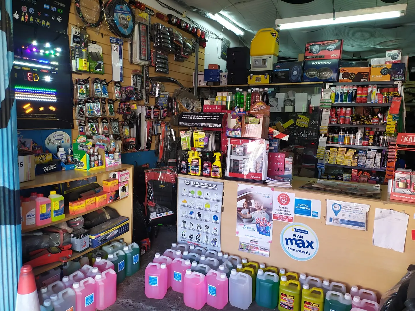 Interior Cerrajería Gonzalito